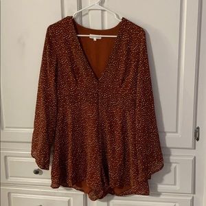 Planet Blue WYLDR V Neck Romper (Size L)